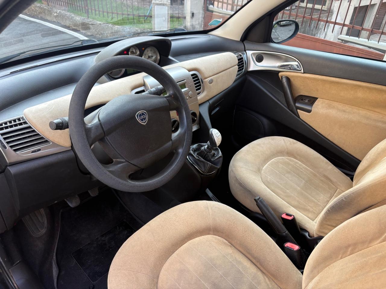 Lancia Ypsilon 1.2 Modamilano NEOPATENTATI