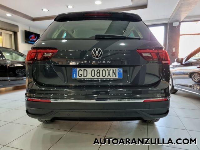 VOLKSWAGEN Tiguan NEW 2.0 TDI 150CV SCR DSG Life Navi - Fari a Led