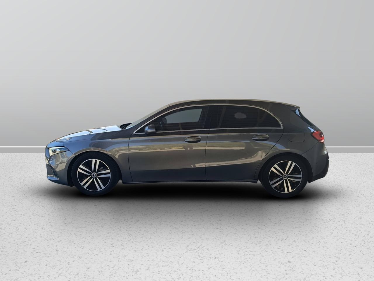 Mercedes-Benz Classe A - W177 2018 - A 180 d Sport auto