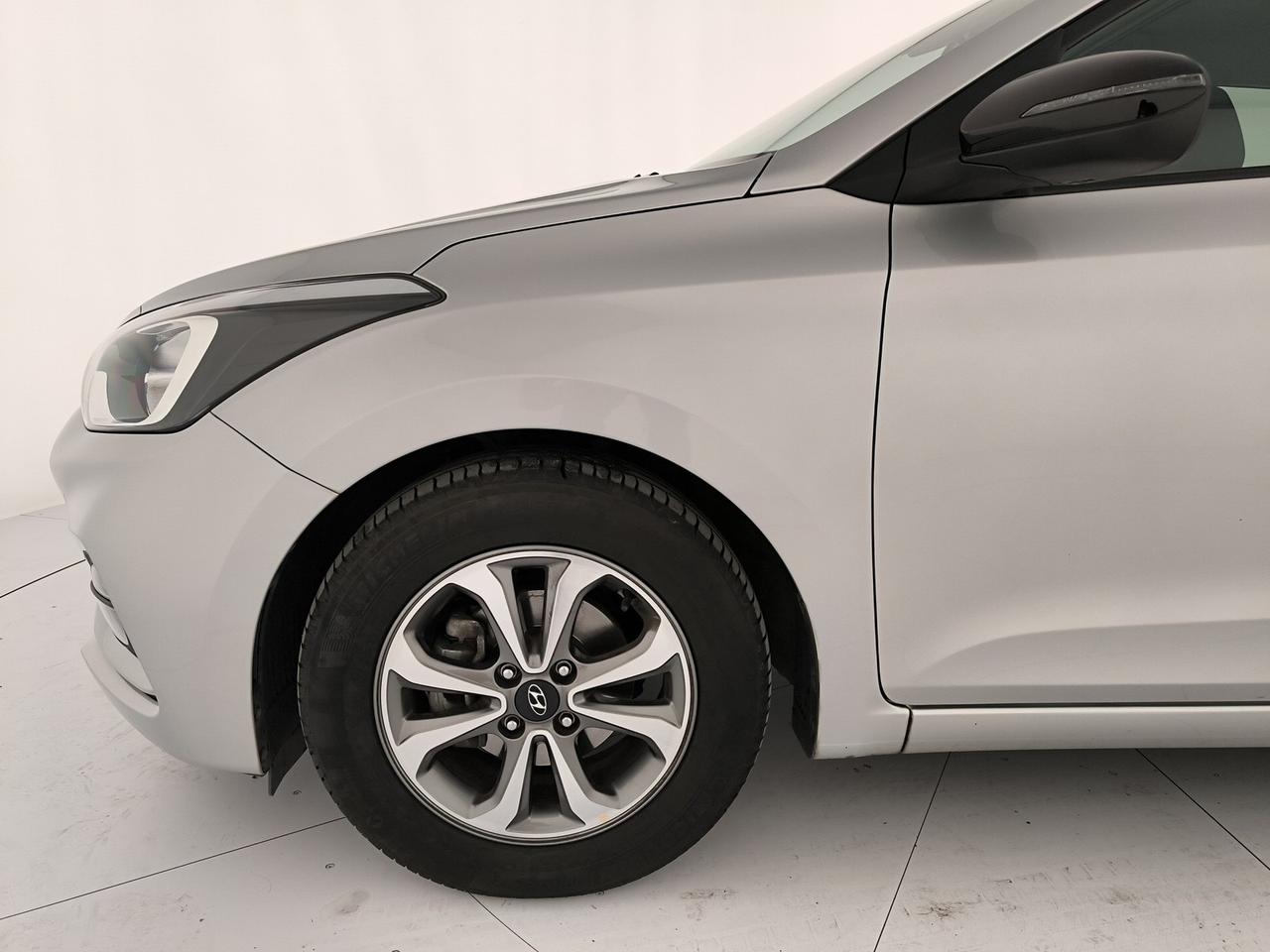 Hyundai i20 5p 1.2 mpi connectline 75cv