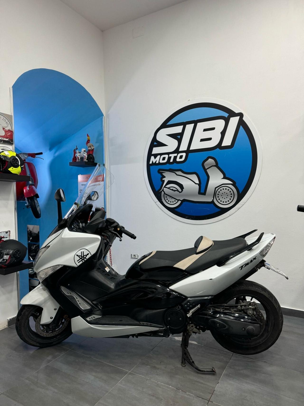 Yamaha T-Max 500