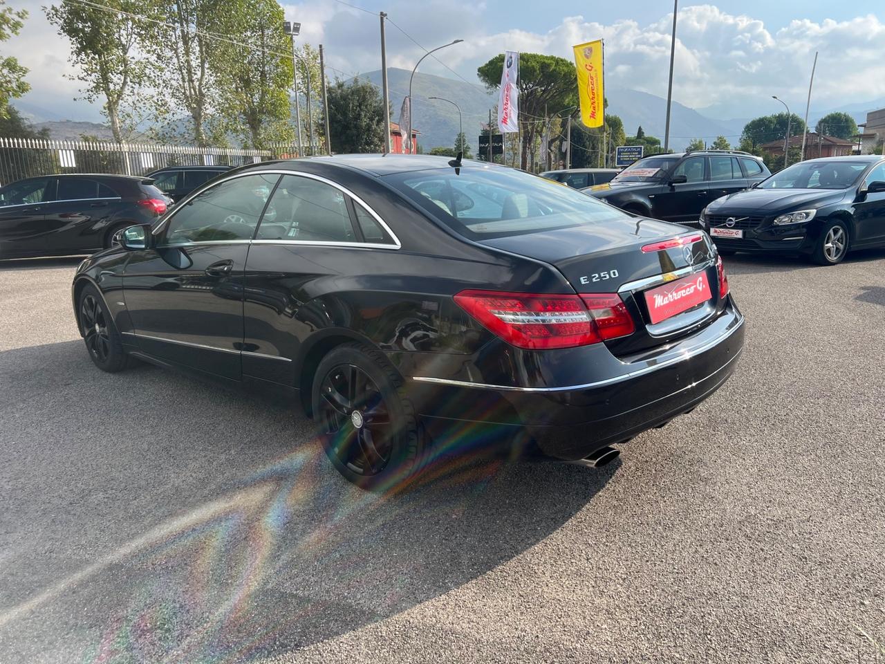 Mercedes-benz E 250 E 250 CDI Coupé BlueEFFICIENCY Avantgarde