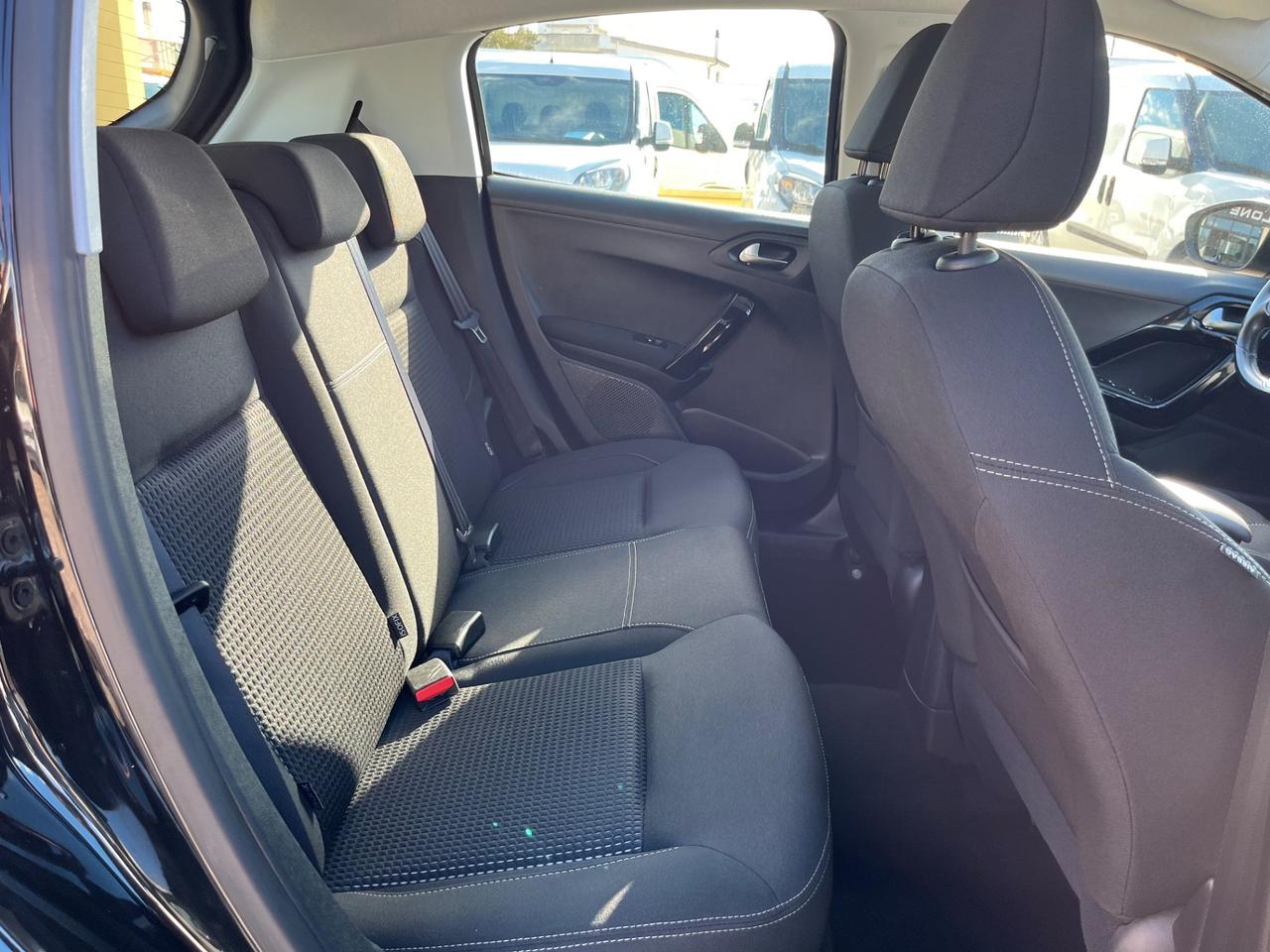 Peugeot 208 1.2 PureTech 82CV 5 porte Allure