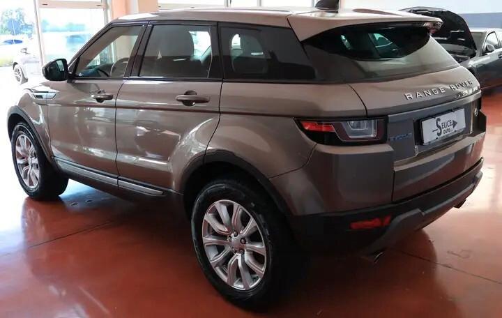Land Rover Range Evoque 2.0 eD4 5p. SE