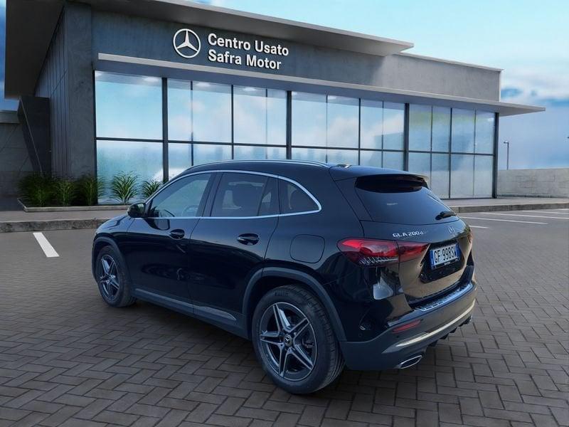 Mercedes-Benz GLA GLA 200 d Automatic Premium