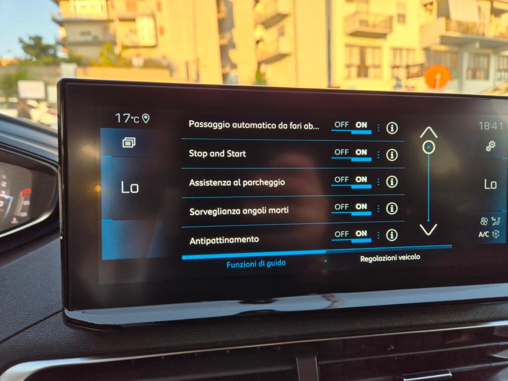 Peugeot 3008 BlueHDi 130CV EAT8 ALLURE