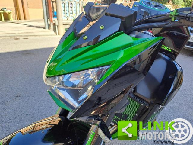 KAWASAKI Z 800 .