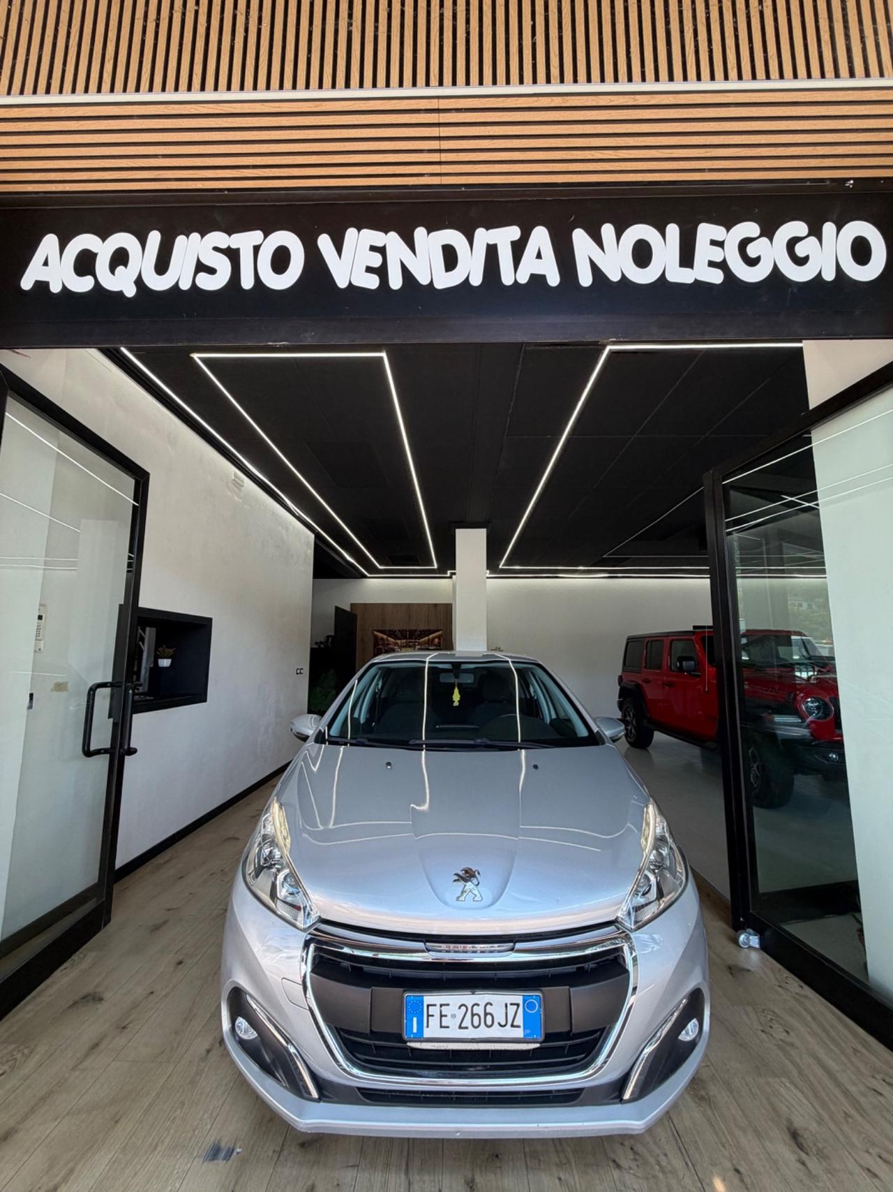 Peugeot 208 PureTech 82 5 porte Allure