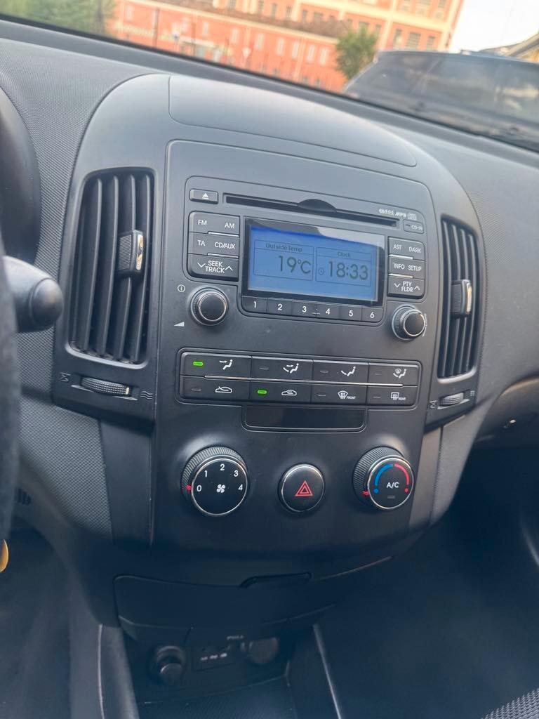 Hyundai i30 1.4 16V 109CV 5p. BlueDr. GPL Active