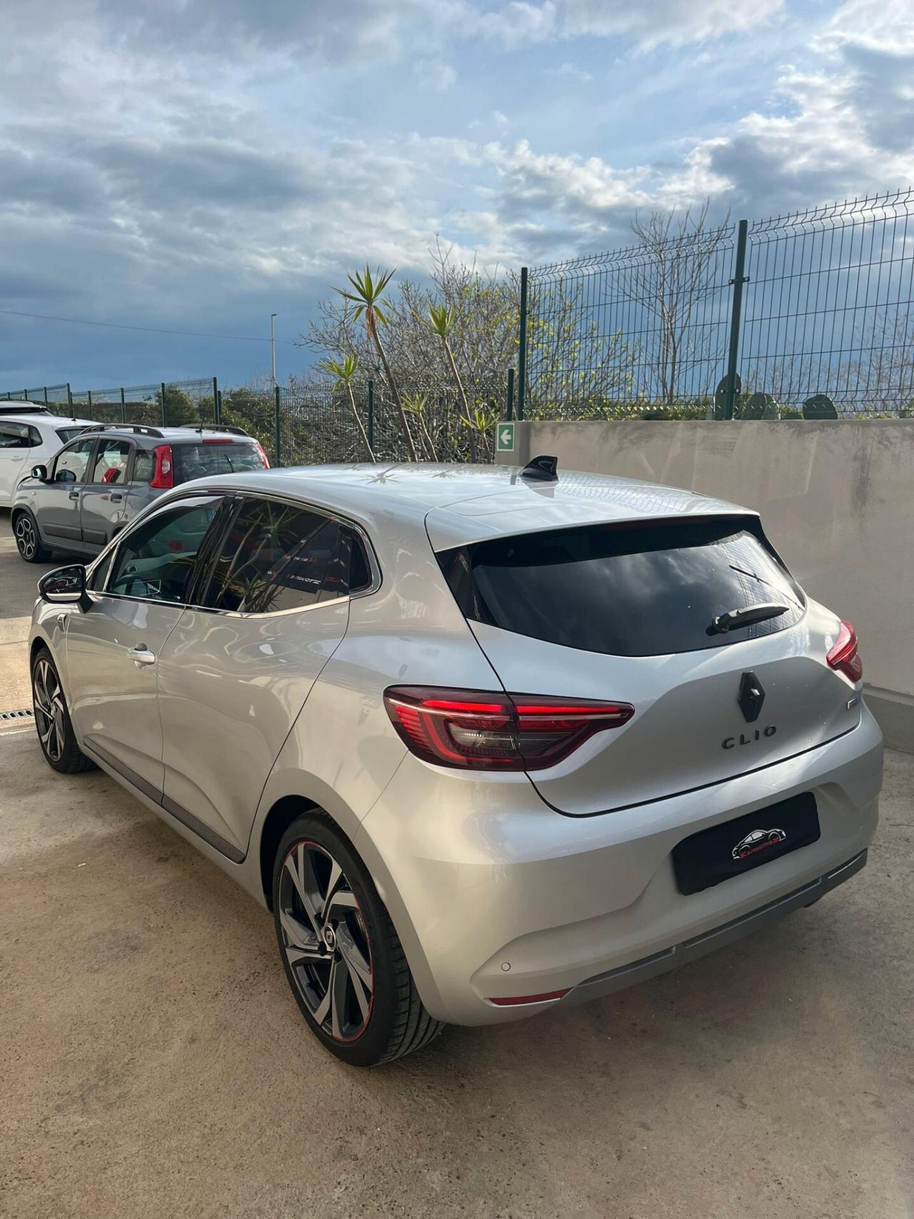 Renault Clio Full Hybrid E-Tech 140 CV 5 porte R.S. Line