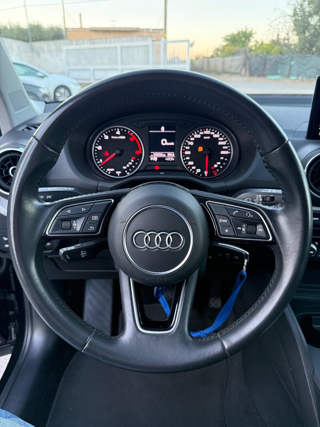 Audi Q2 30 TDI S tronic Business Design