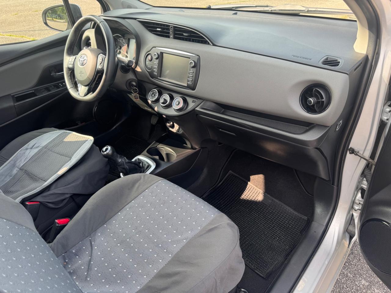 Toyota Yaris 1.0 5 porte Lounge