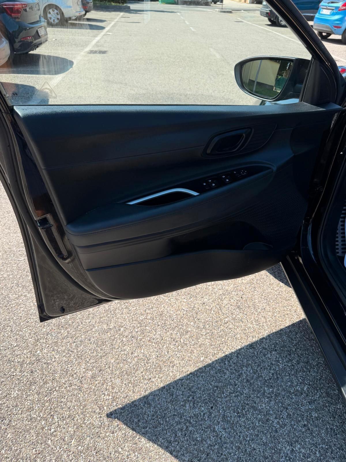 Hyundai BAYON 1.0 - NEOPATENTATI - 12 MESI DI GARANZIA -