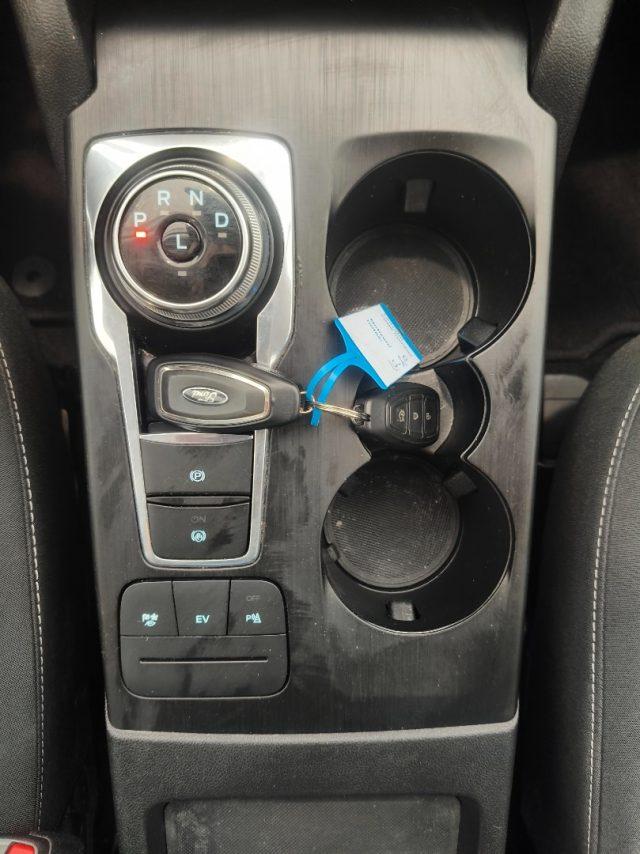 FORD Kuga 2.5 Plug In Hybrid Connect 2WD Automatic