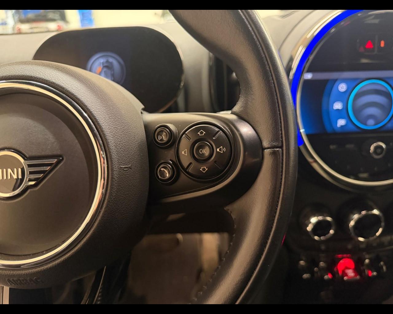 MINI Mini Countrym.(F60) - Mini 1.5 One D Northwood Edition Countryman