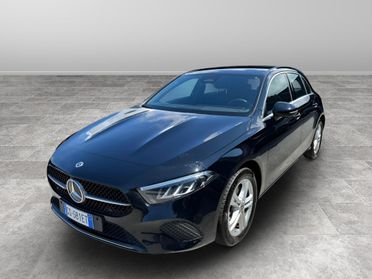 Mercedes-Benz Classe A - W177 2023 - A 250 e phev Progressive Advanced auto