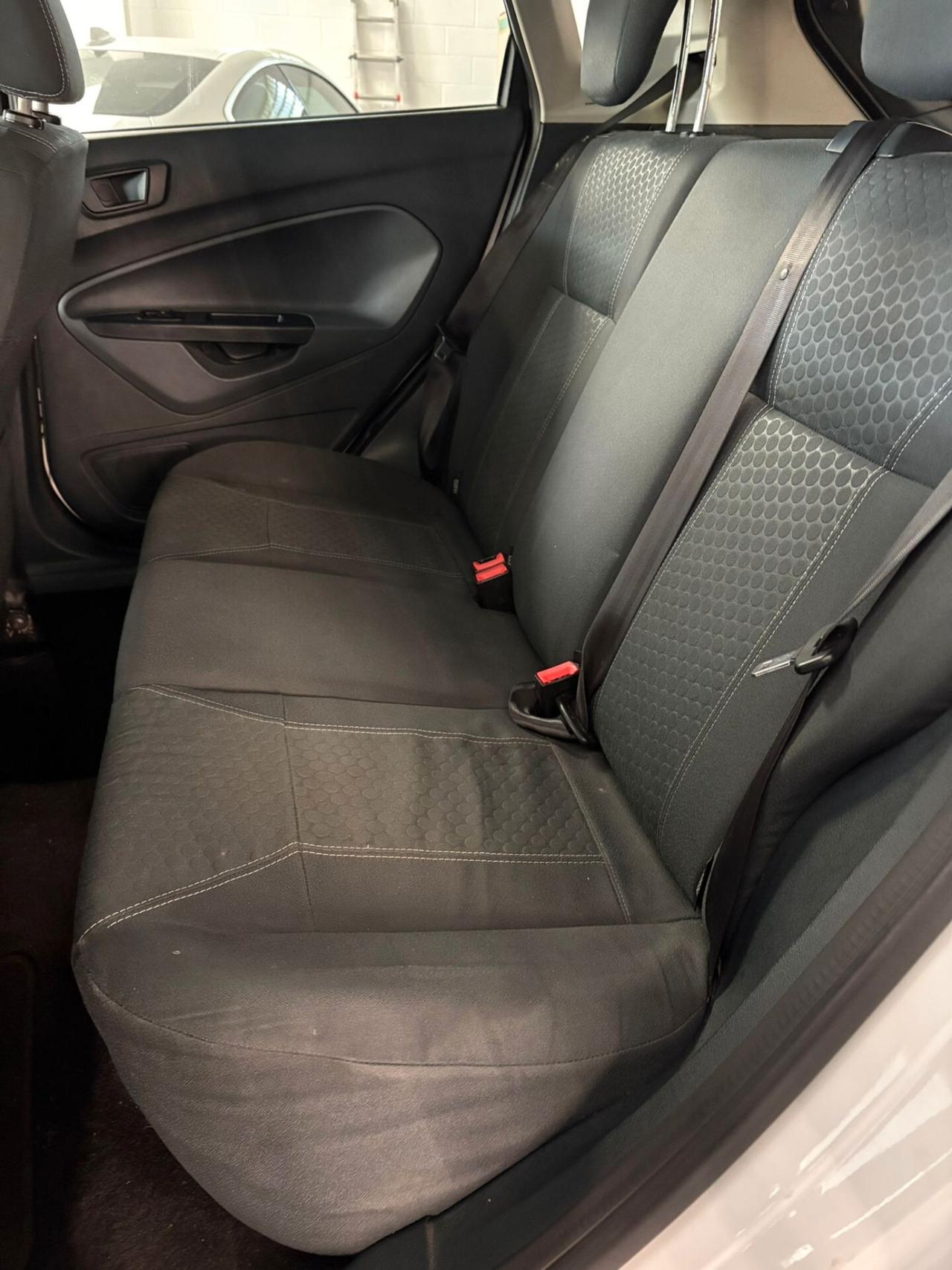 Ford Fiesta 1.4 5 porte Bz.- GPL Titanium