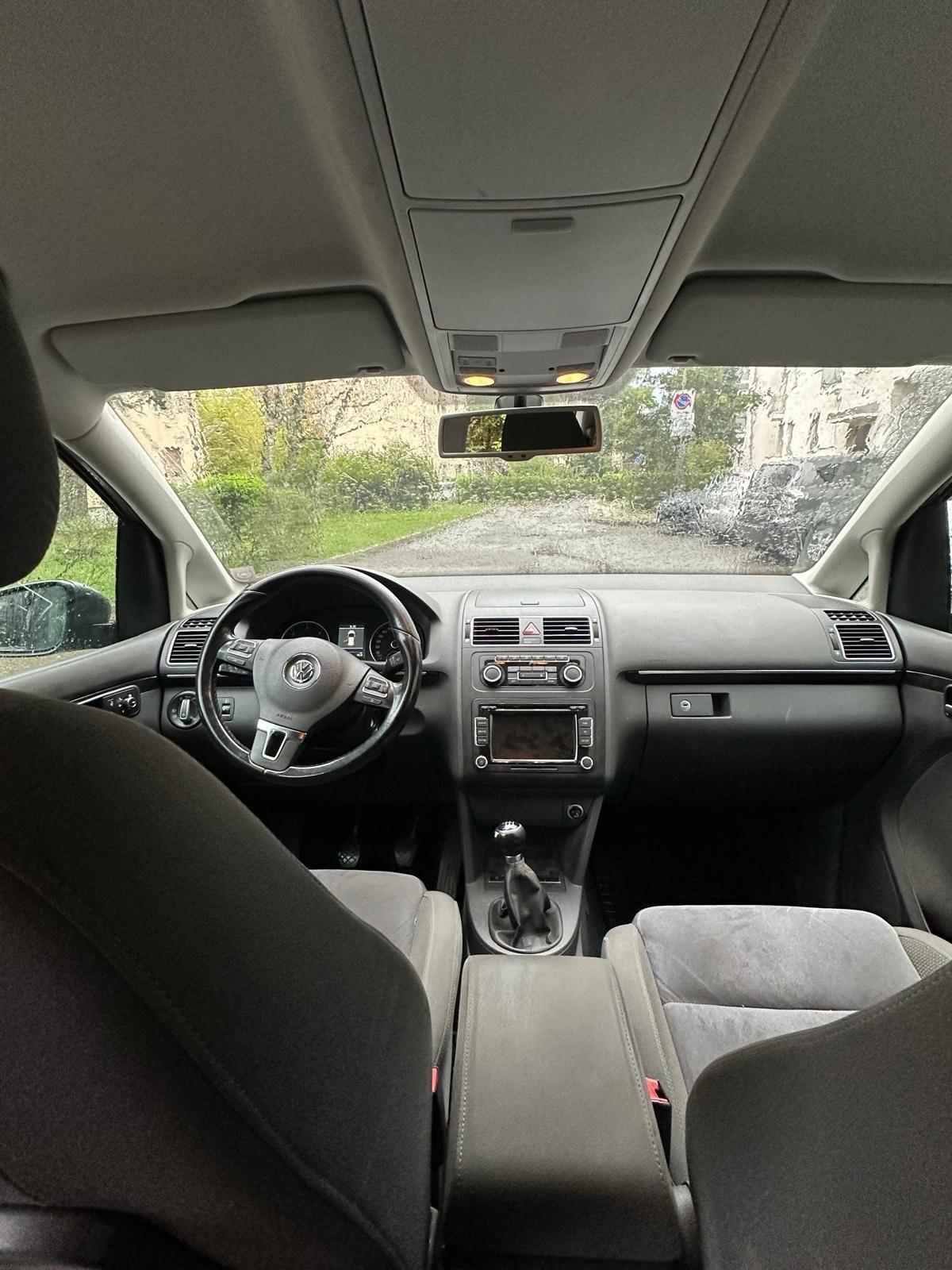 Volkswagen Touran 2.0 TDI 140 CV Highline 7 POSTI