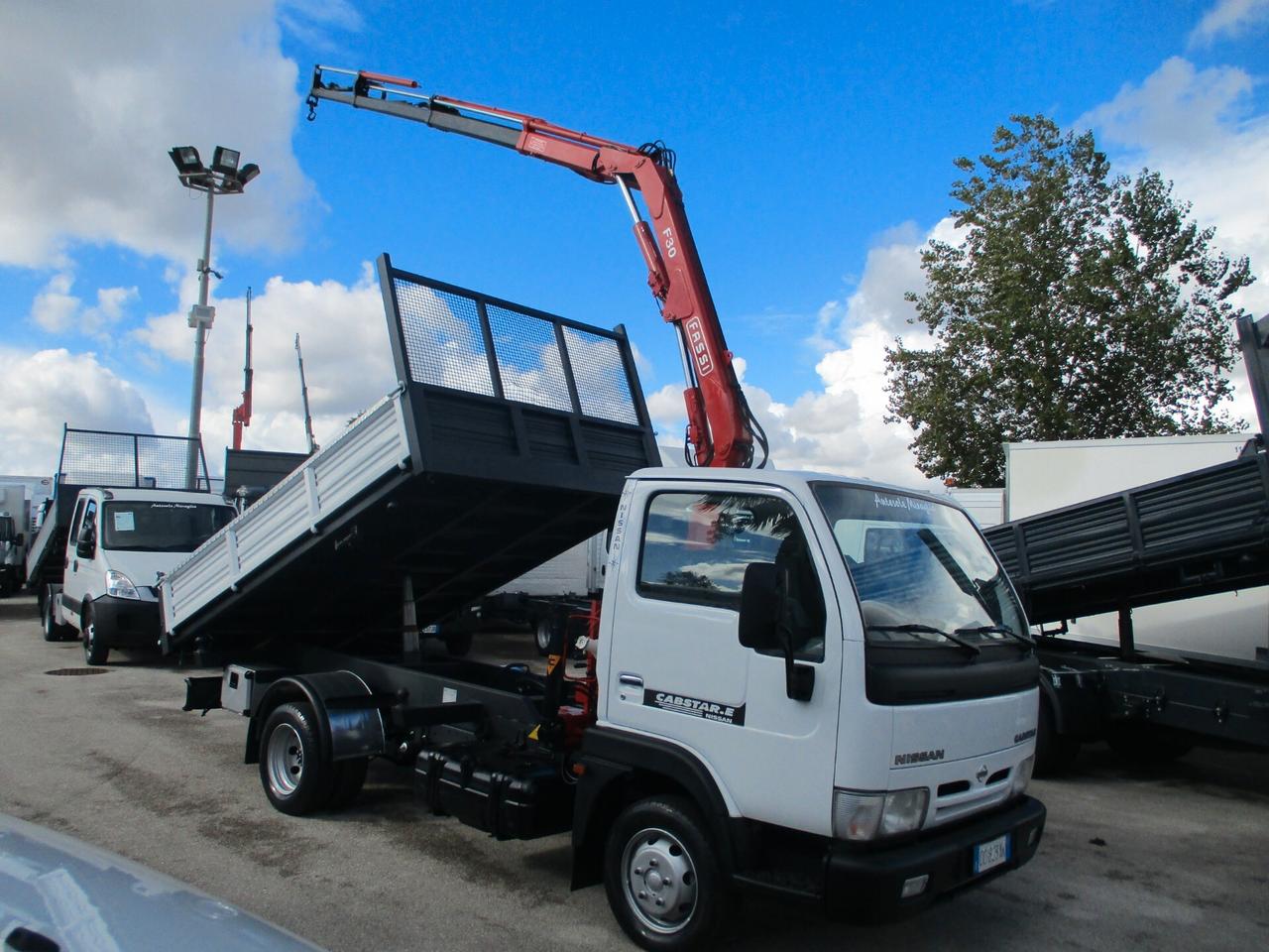 Nissan Cabstar 3000 120CV GRU FASSI F30 3S +RIBALT ATTACCHI PUNTA