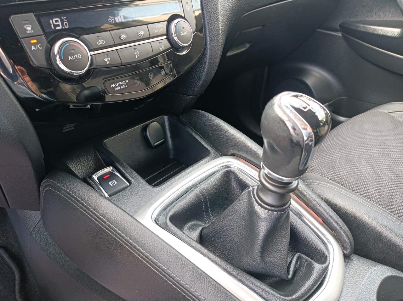 Nissan Qashqai 1.5 dCi DPF Tekna