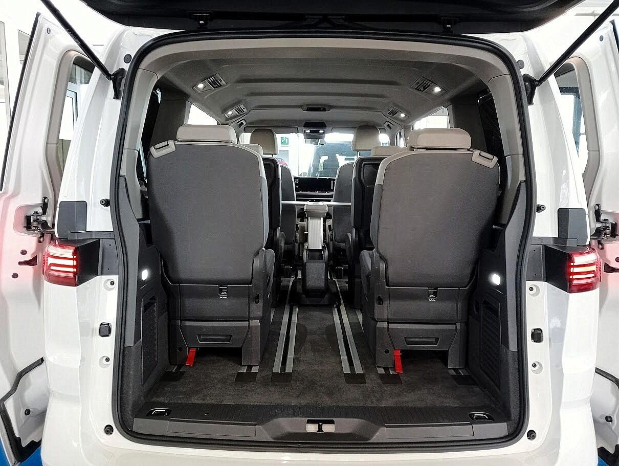 Volkswagen T7 Multivan 2.0 TDI 150cv DSG * PRONTA CONSEGNA *