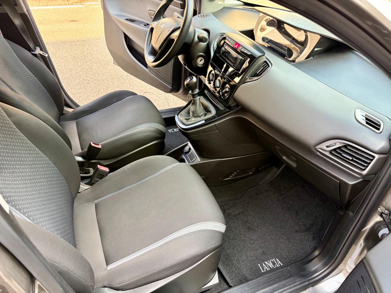 Lancia Ypsilon 1.2 69 CV 5 porte GPL Ecochic Gold