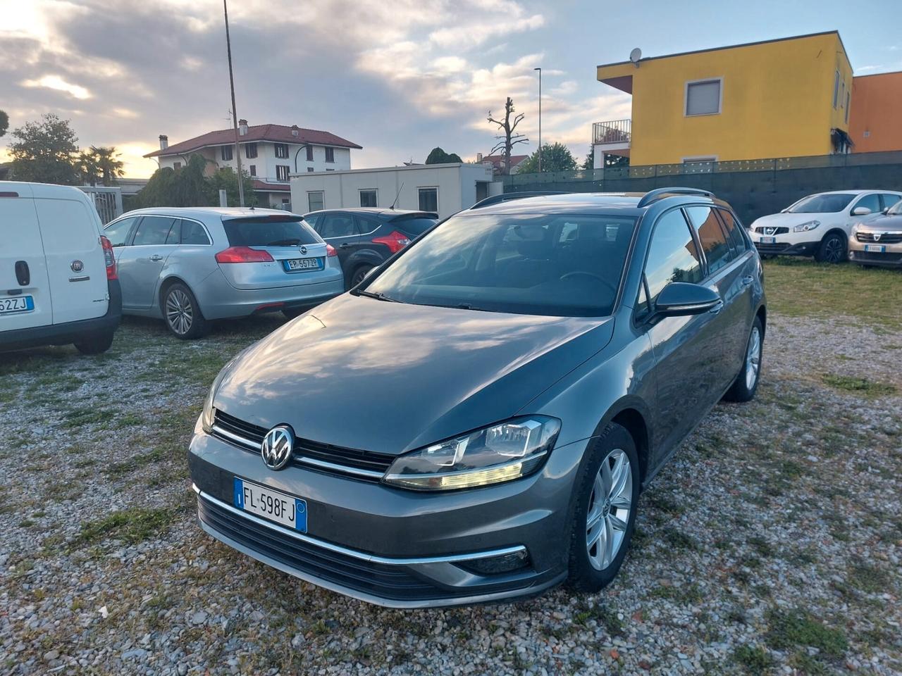 Volkswagen Golf Variant 1.6 TDI 115 CV DSG Business BlueMotion Tech.