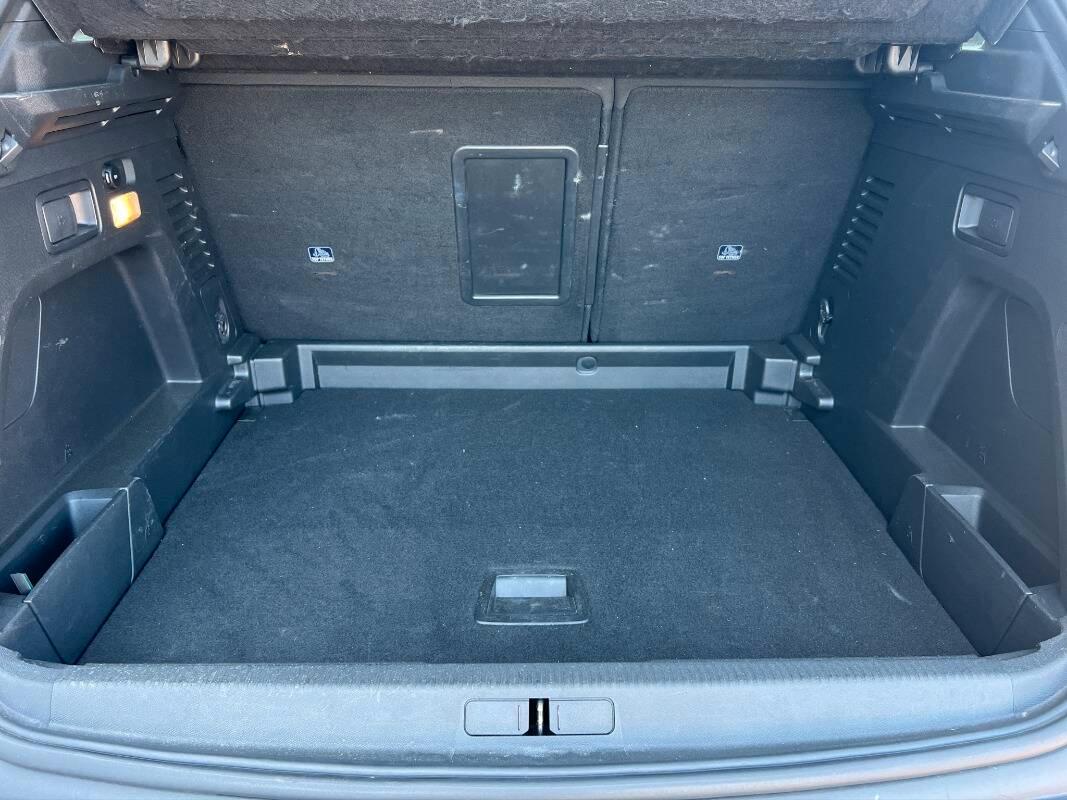 Peugeot 3008 II 1.5 bluehdi Active Business s&s 130cv eat8