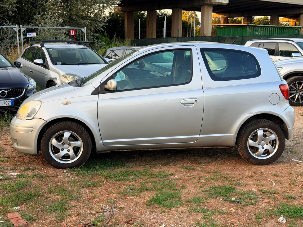 Toyota Yaris 1.0i 3 porte Expo Clima Benzina 65cv 2005