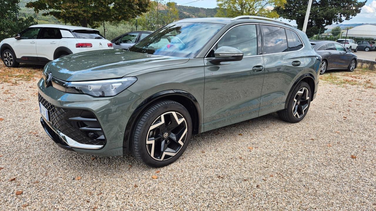 Volkswagen Tiguan 2.0 TDI 150 CV SCR DSG R-Line