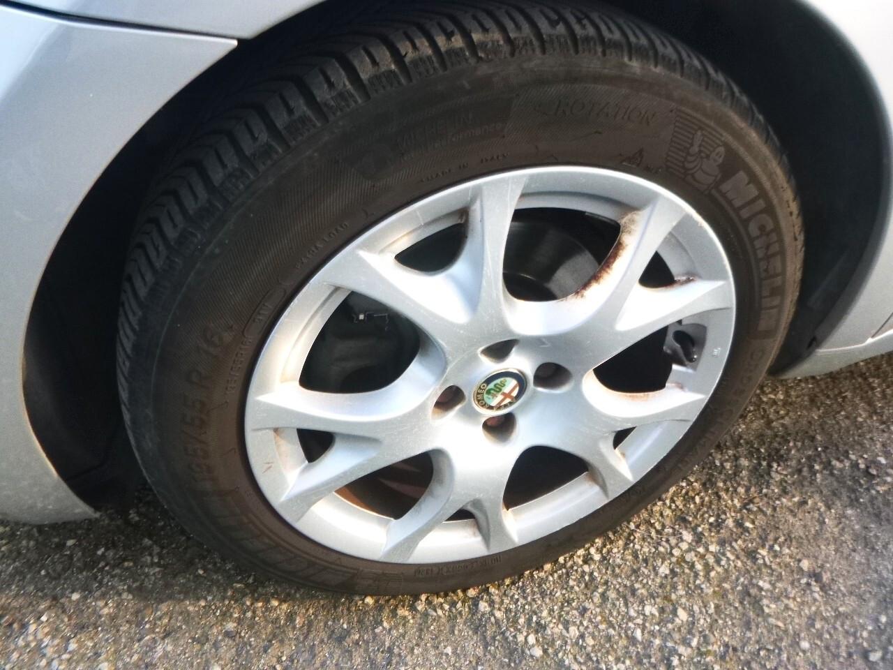 Alfa Romeo MiTo 1.3 JTDm-2 95 CV S&S Distinctive NEOPATENTATI