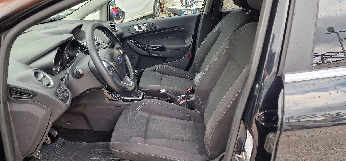FORD Fiesta 1.5 TDCi 75CV 5p. Titanium