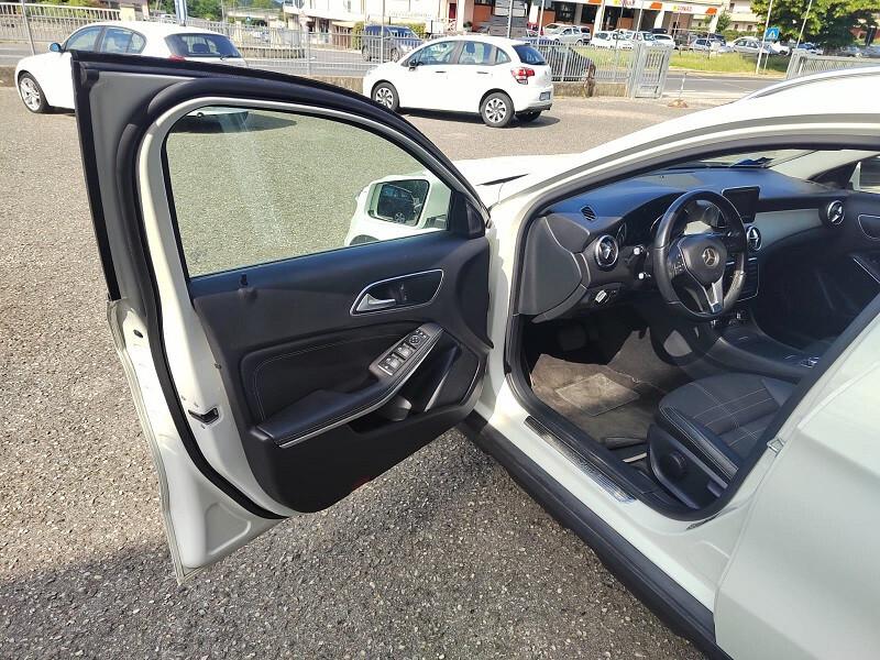 Mercedes-benz GLA 200 d Automatic Business