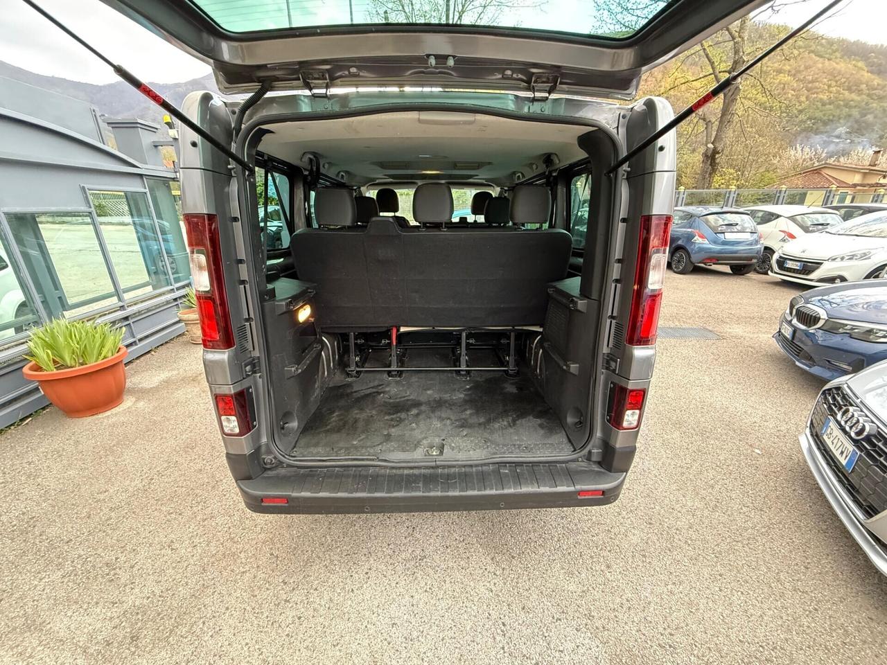 Renault Trafic T27 1.6 dCi 125CV 9 POSTI