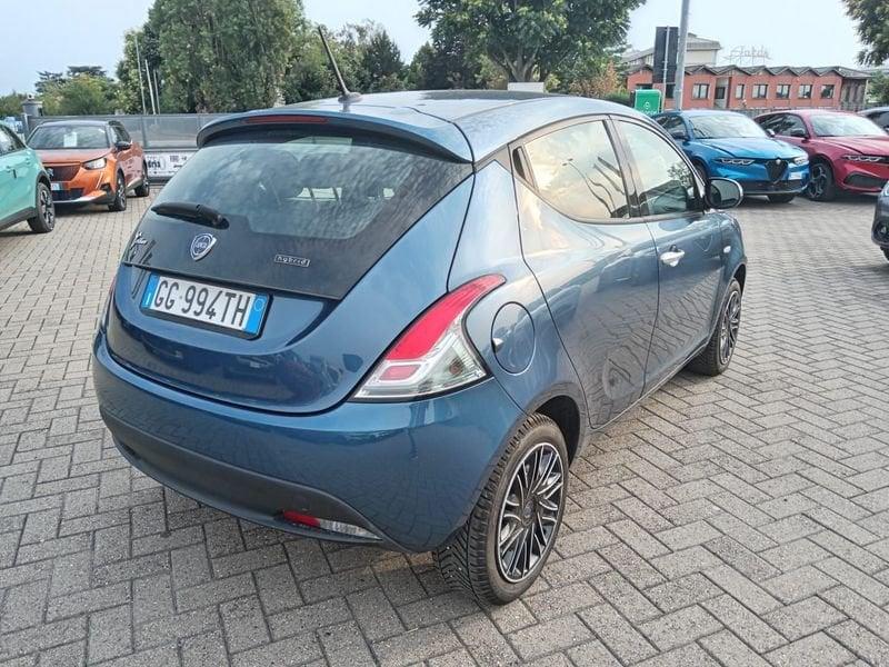 Lancia Ypsilon 1.0 FireFly 70cv S&S Hybrid SILVER