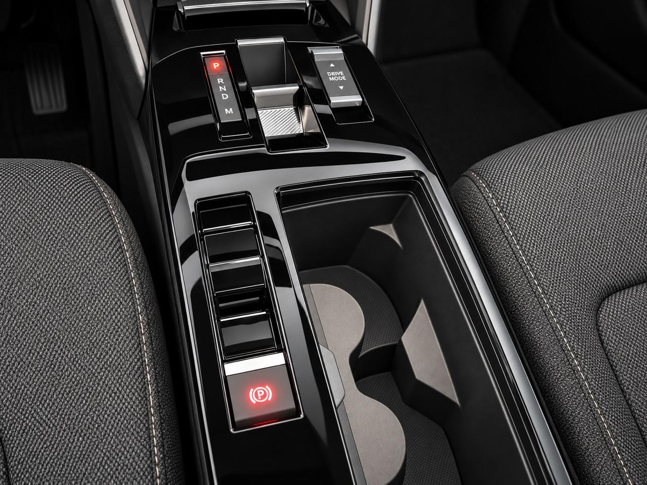 CITROEN C4 III 2024 - C4 1.2 hybrid Plus 145cv e-dcs6