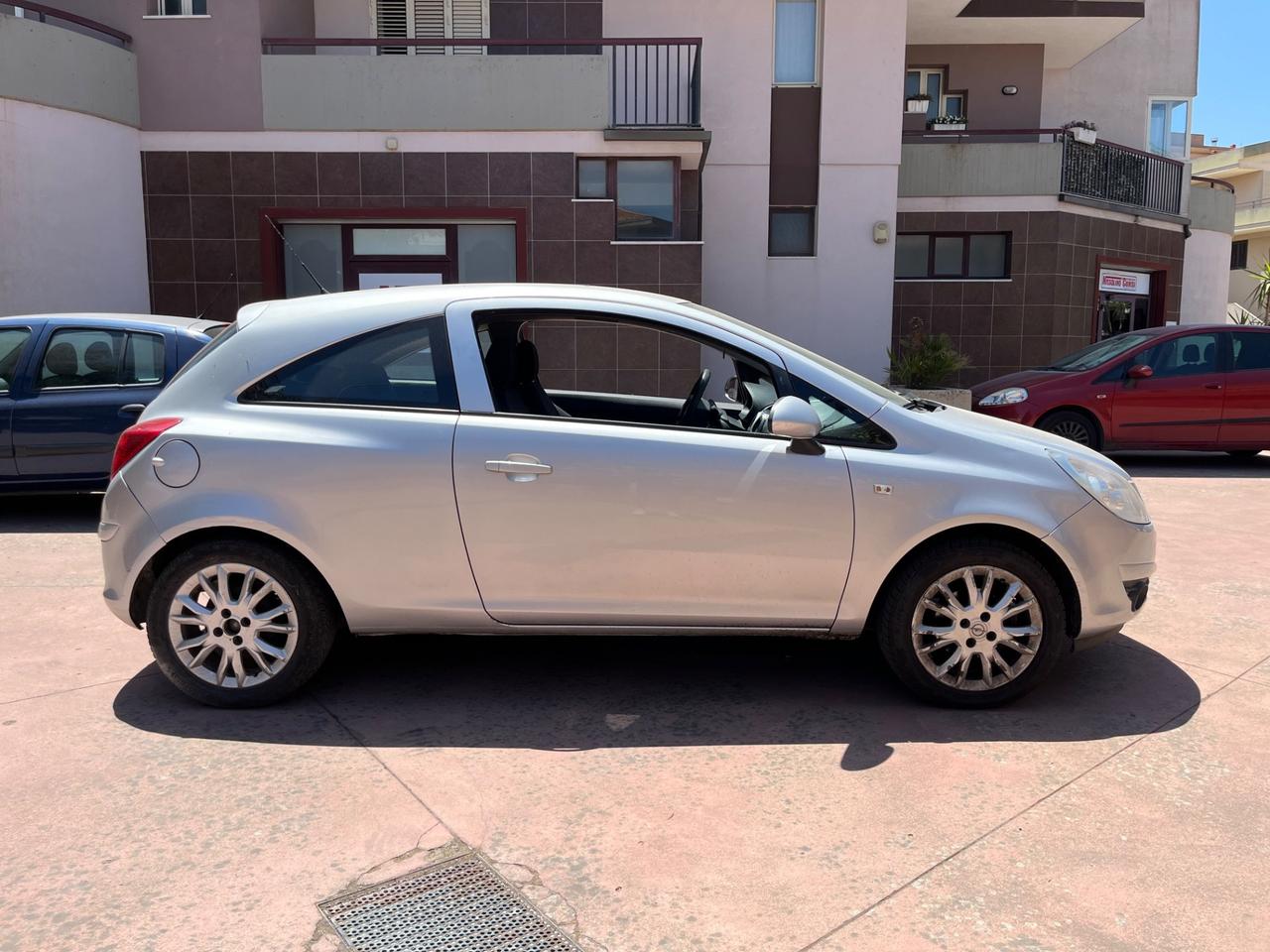 Opel Corsa 1.3 CDTI - 2009