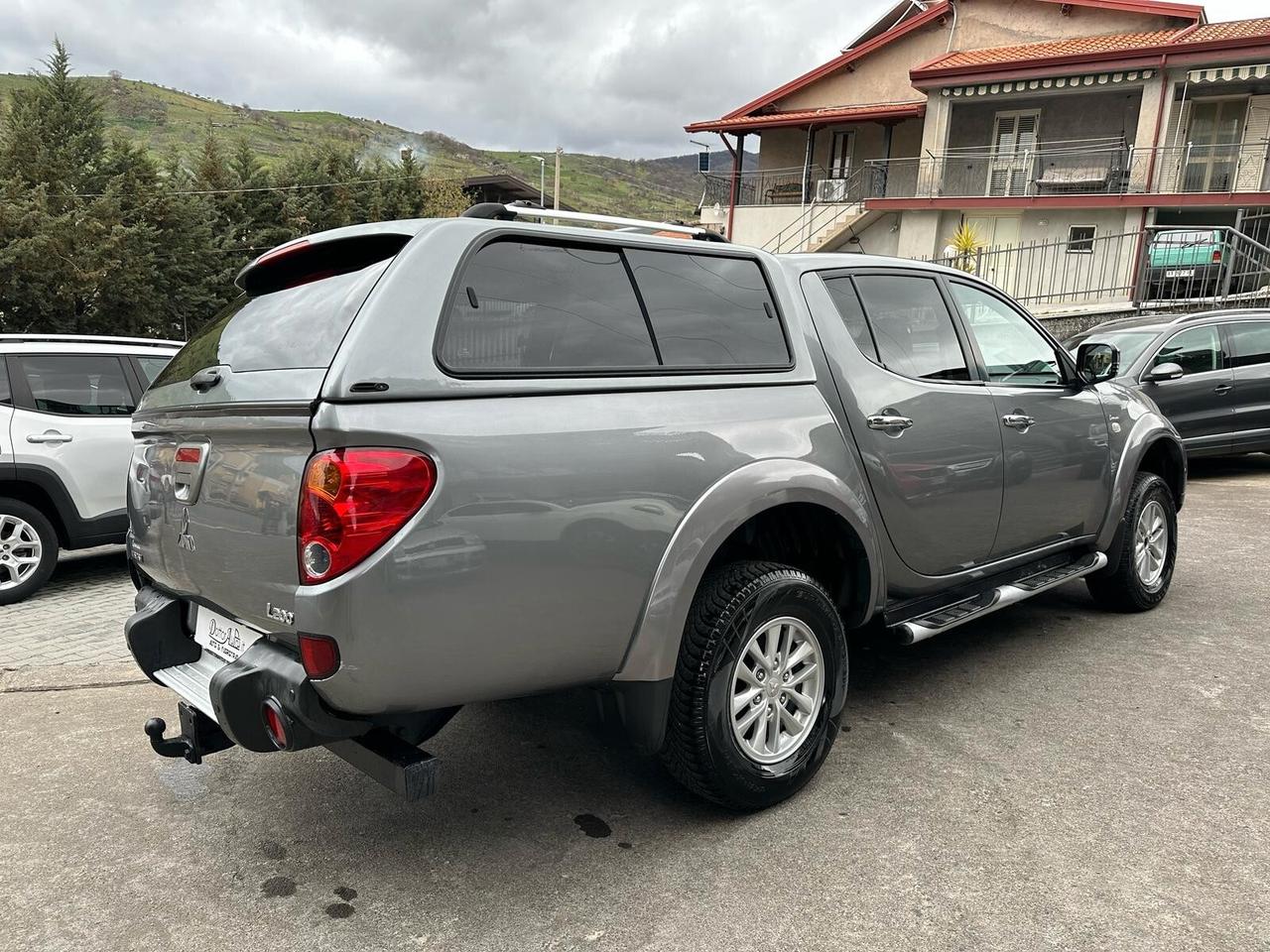 Mitsubishi L200 2.5 DI-D Double Cab Intense