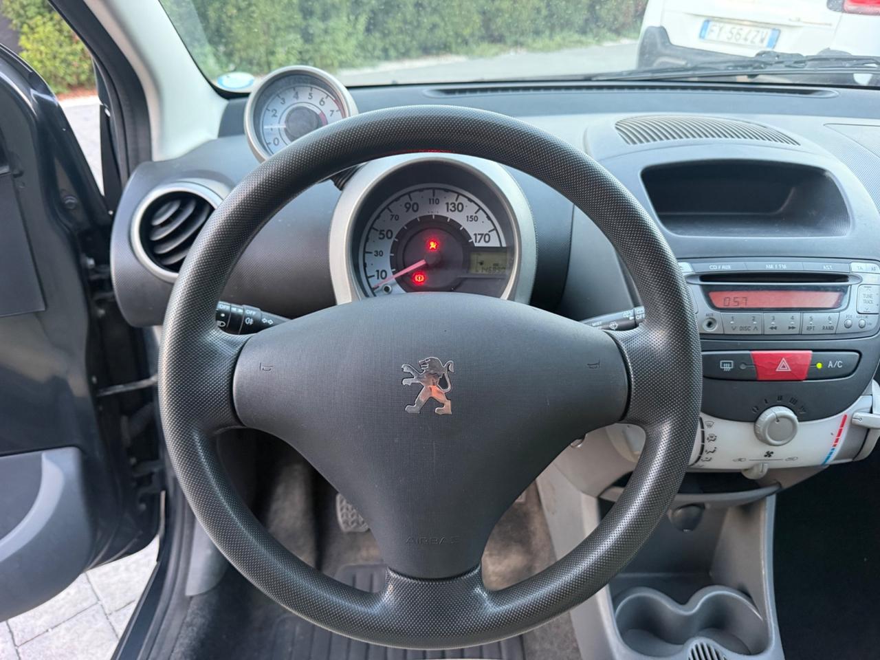 Peugeot 107 1.0 68CV 5p. Plaisir