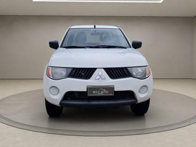 MITSUBISHI L200 2.5 DI-D/136CV Club Cab Invite