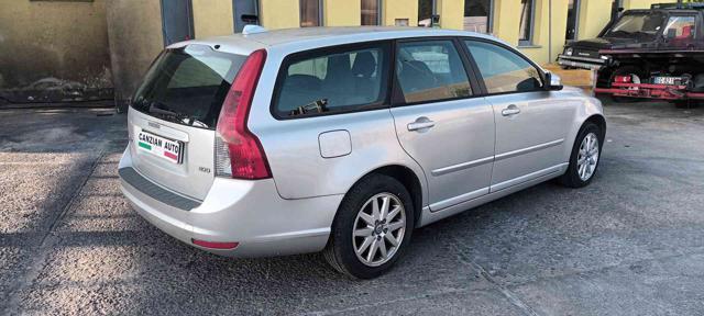 VOLVO V50 2.0 D cat NON VA IN MOTO