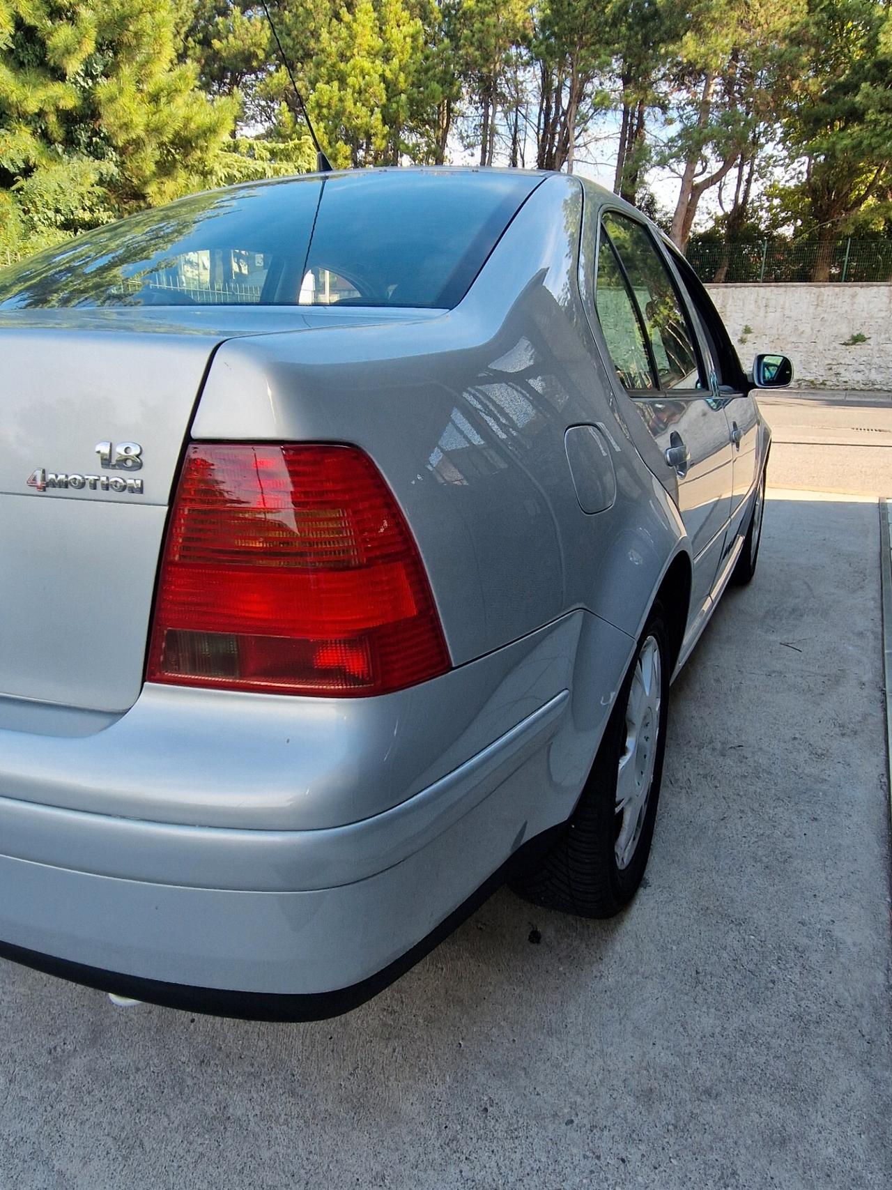 Volkswagen Bora 1.8 20V 4x3 125CV