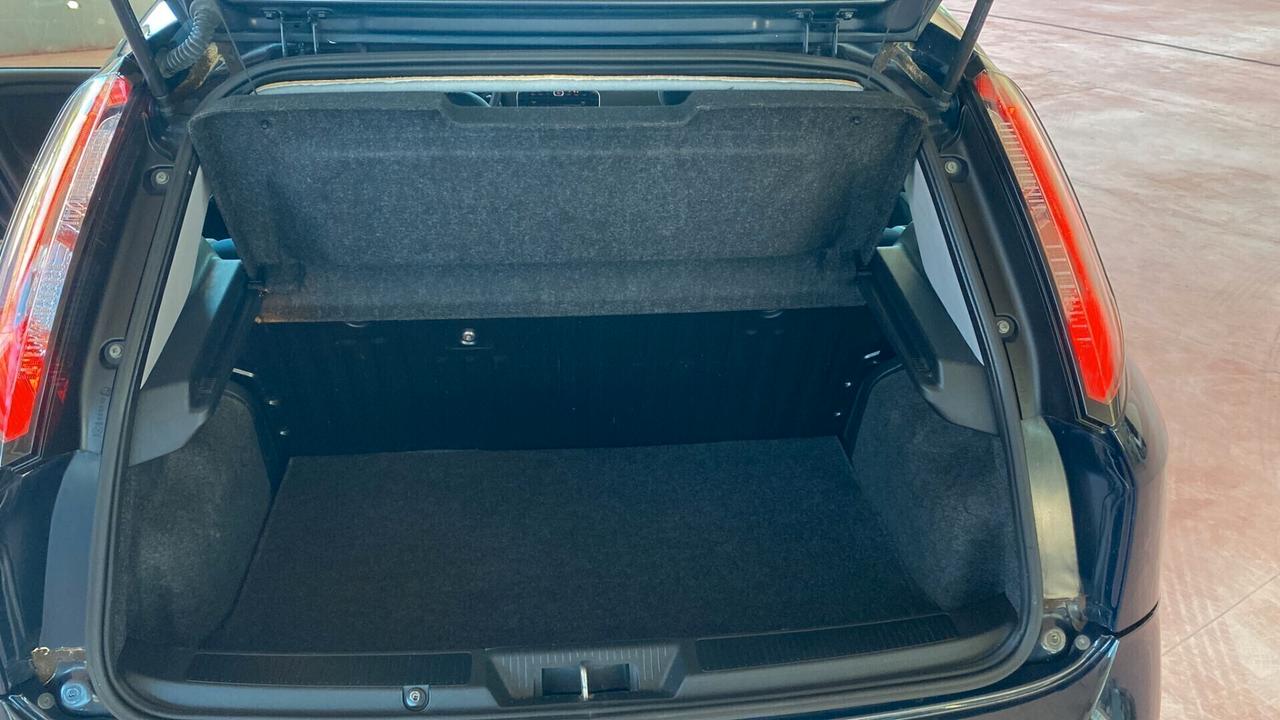Fiat Punto 1.4 8V 5 porte Natural Power Street