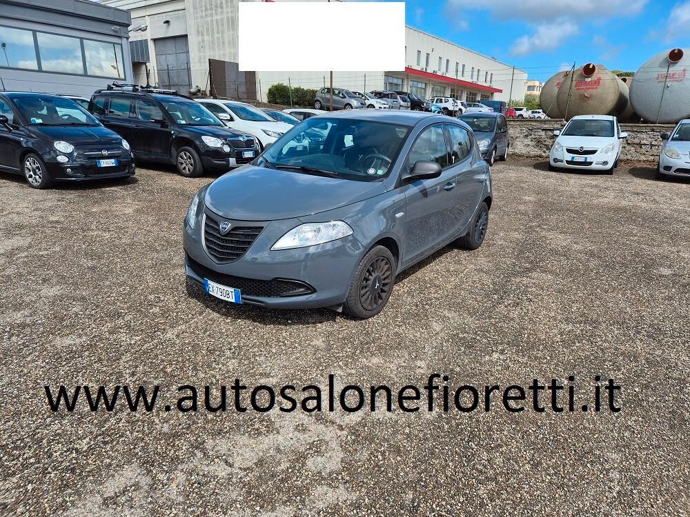 Lancia Ypsilon 1.2 69 CV 5 porte GPL Ecochic Silver