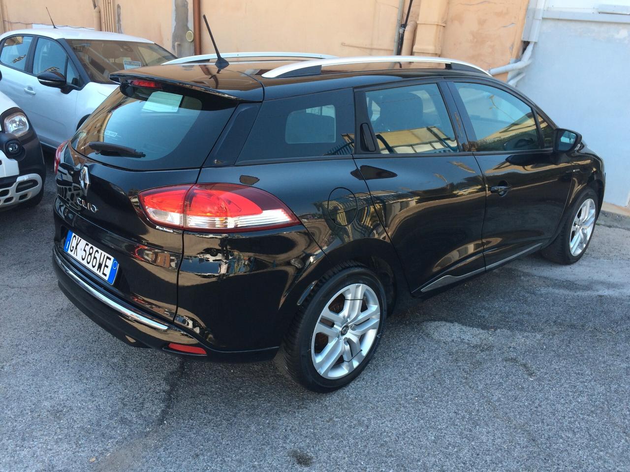 Renault Clio sw 12V 90 CV 5 porte sw tagliandata !!!