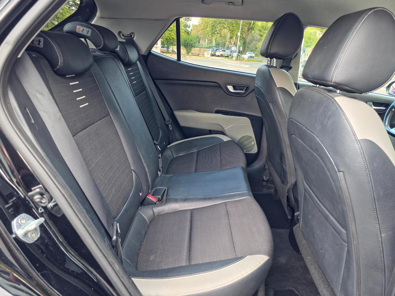Kia Stonic 1.6 CRDi 115 CV Energy 2019-E6 Manuale NEO