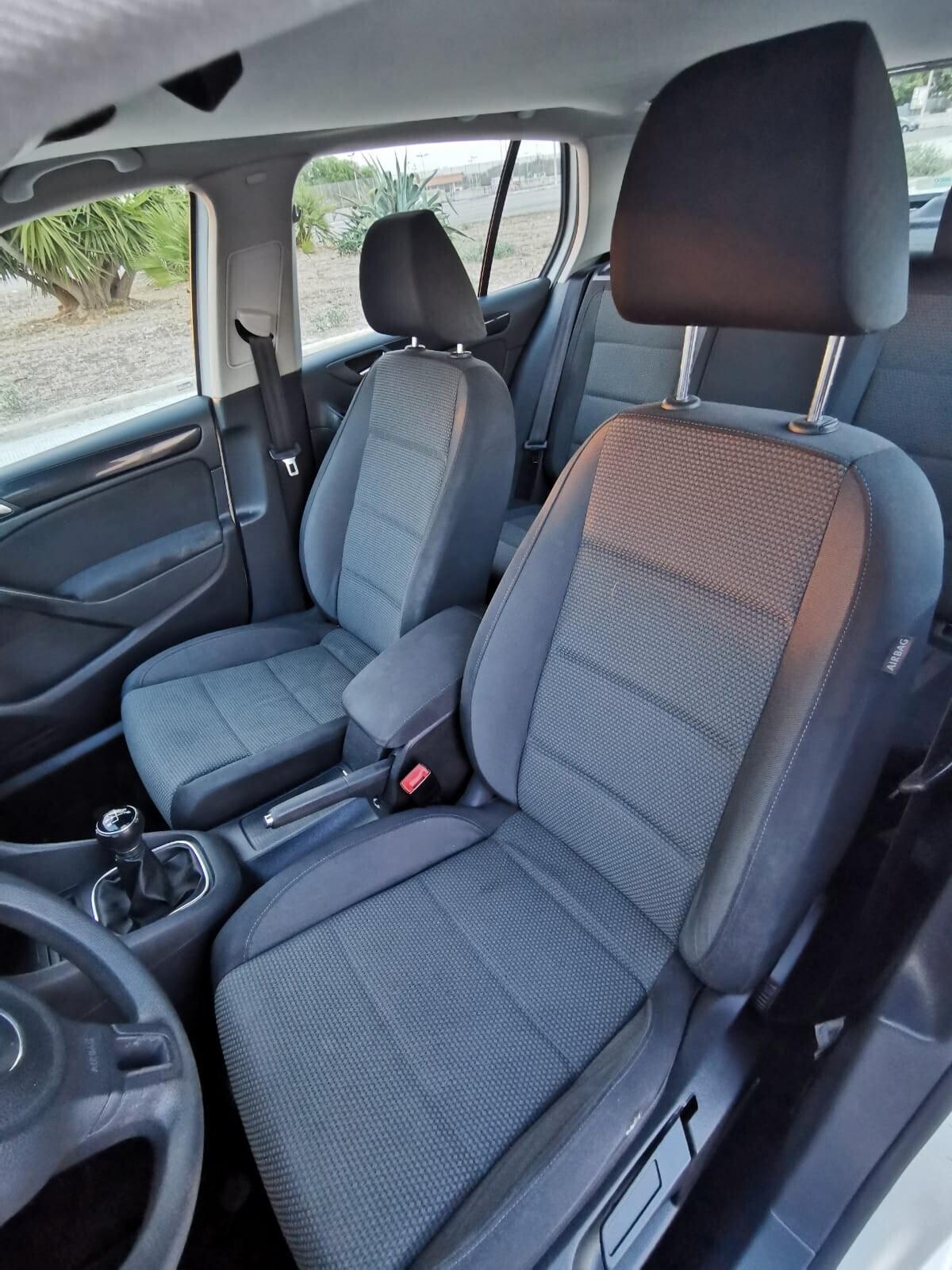Volkswagen Golf 1.6 TDI 5p. Com. NEOPATENTATI