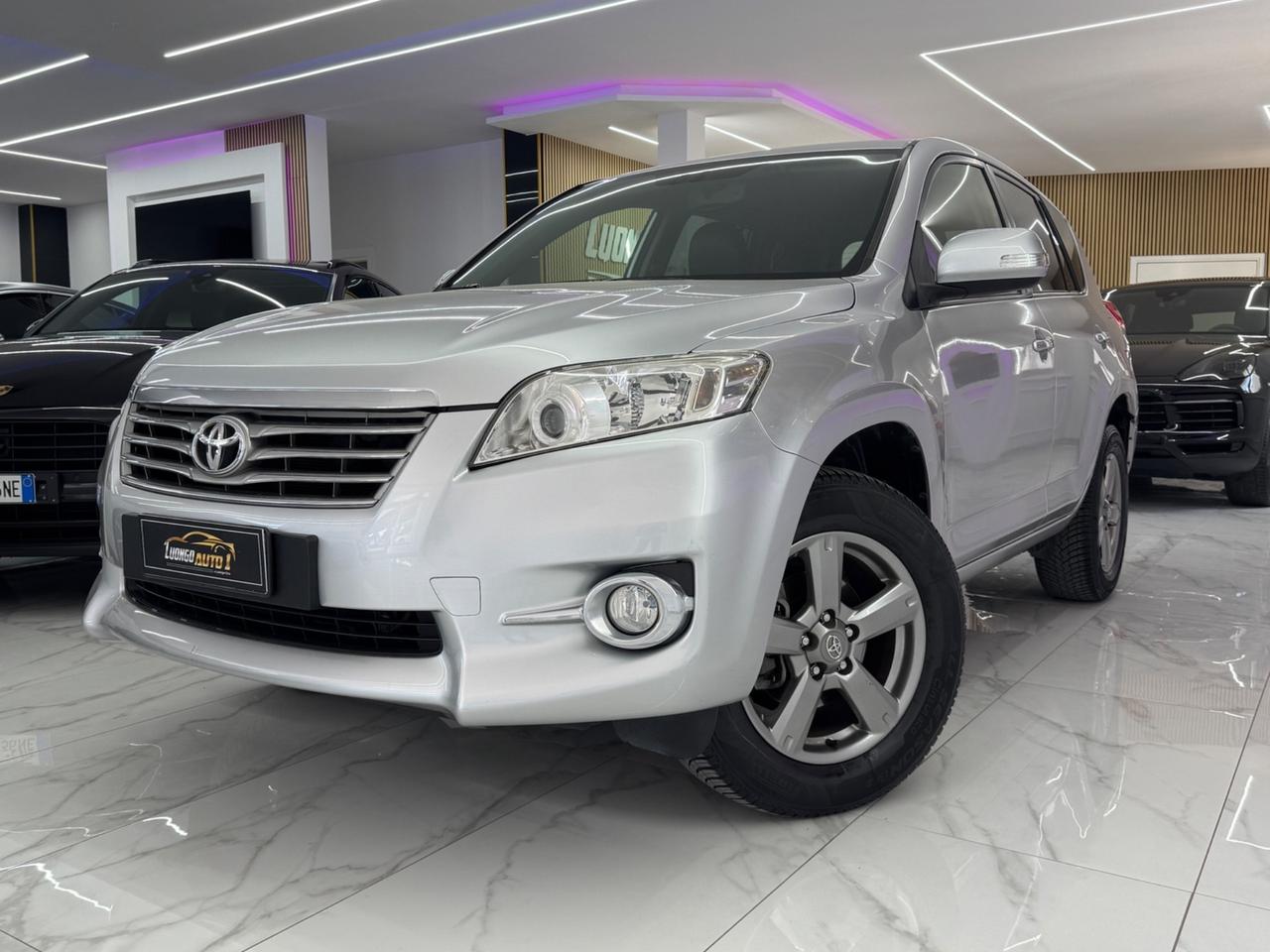 Toyota RAV4 2.2 D-4D 150CV Lounge Iper Full