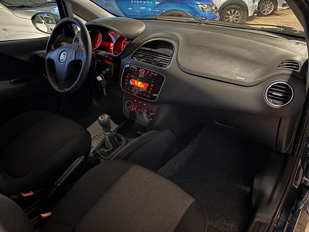 Fiat Punto 1.4 8V 57KW 5P Natural Power Street NEOPATENTATO