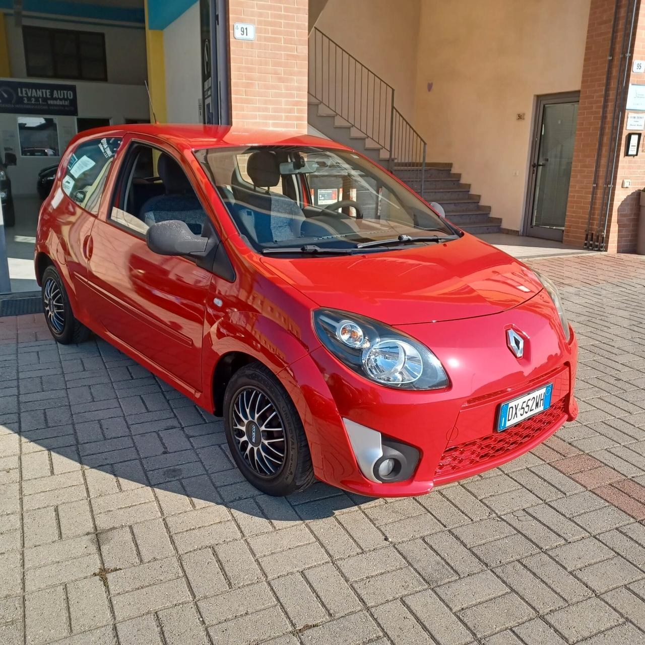 129.888KM PERFETTA TWINGO 1.2 NEOPATENTATI